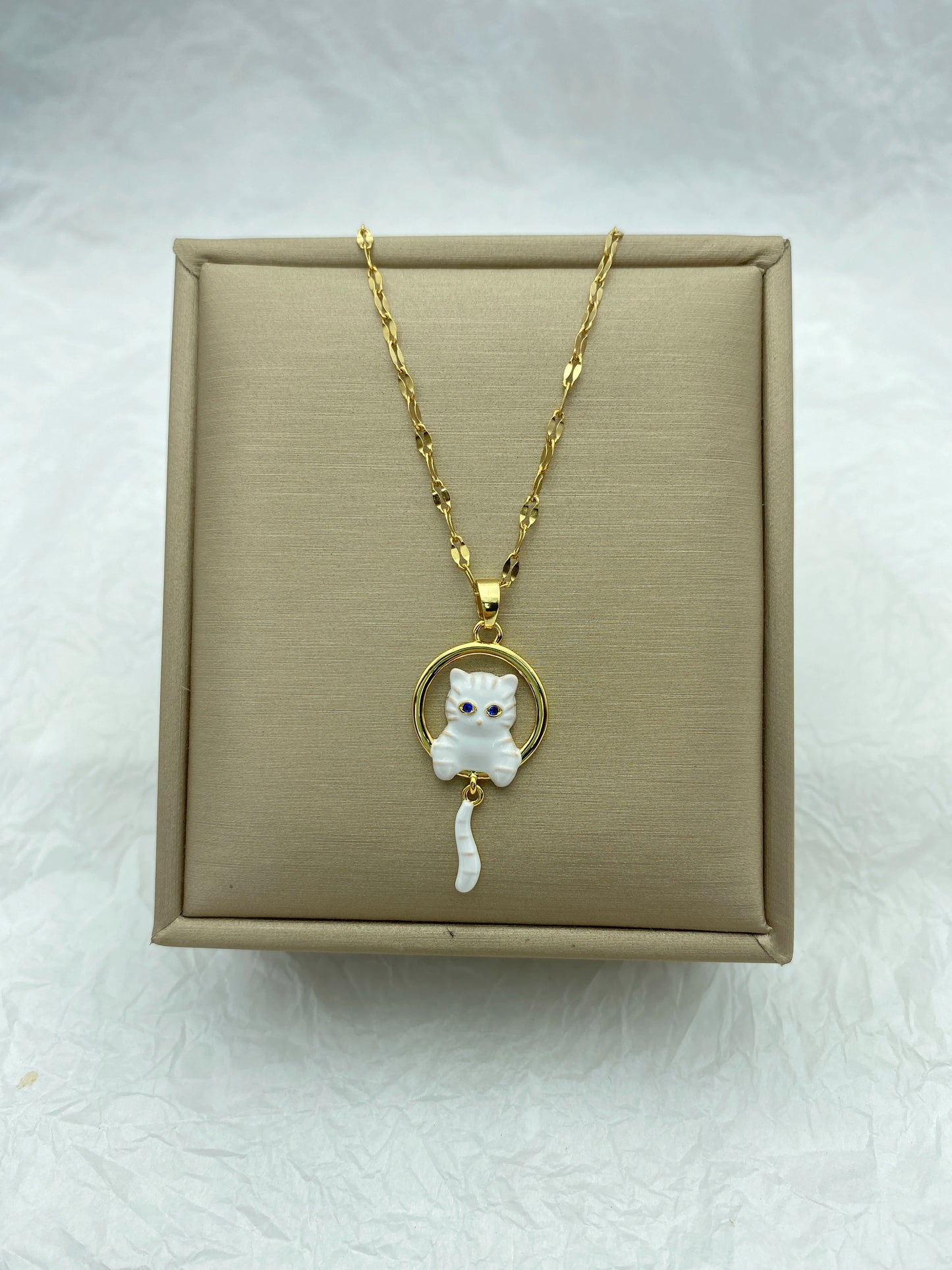 White Enameled Cat Pendant Stainless Steel Necklace For Women Gift Steel Jewerly Cute Necklace New In Accessories Luxury Design